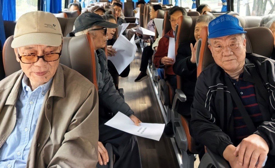 重阳敬老忆初心，红色基因永传承：91制片厂
离退休党支部与本科生党支部结对共建走进武汉辛亥革命武昌起义纪念馆